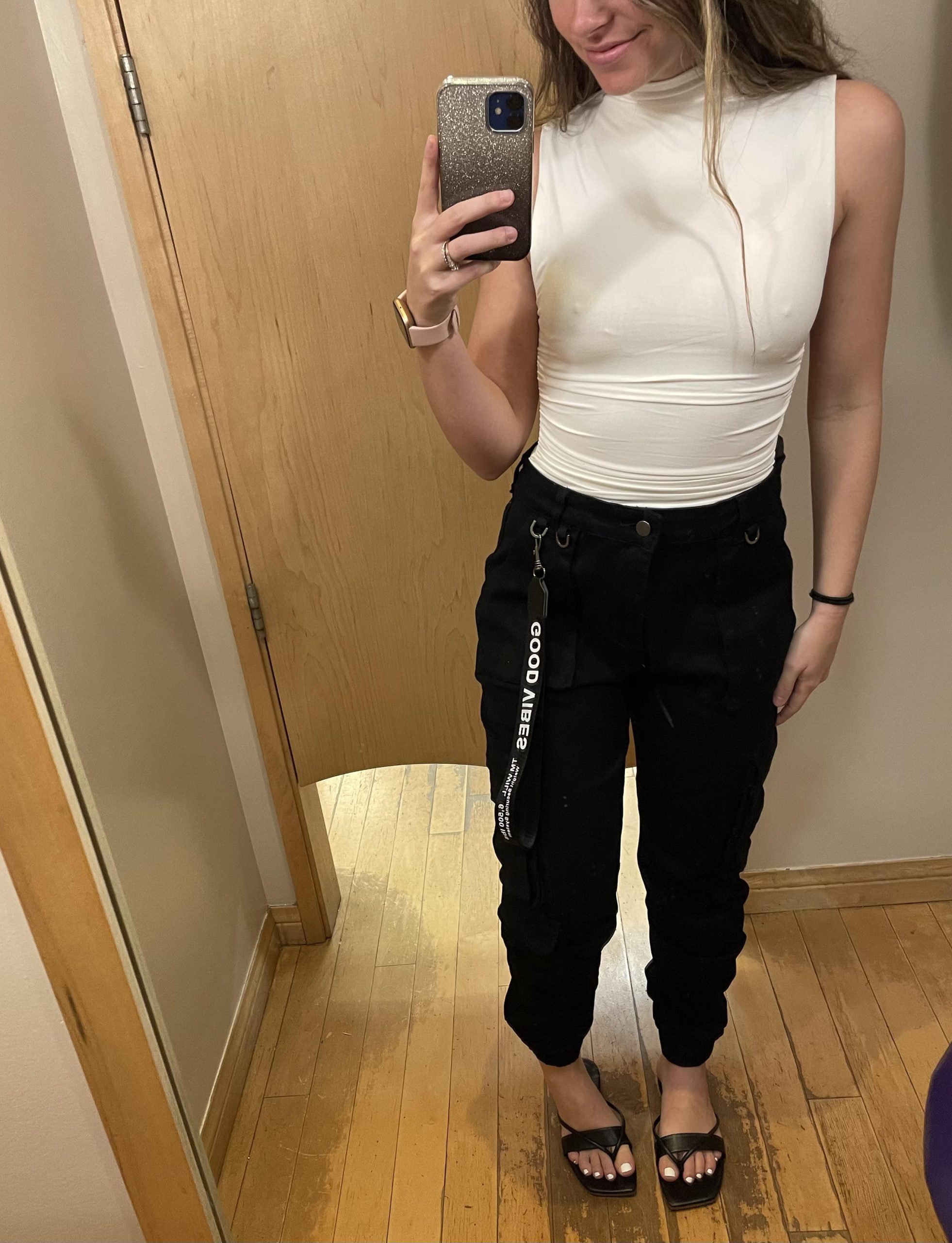 Emma_02 - Changing Room Selfies