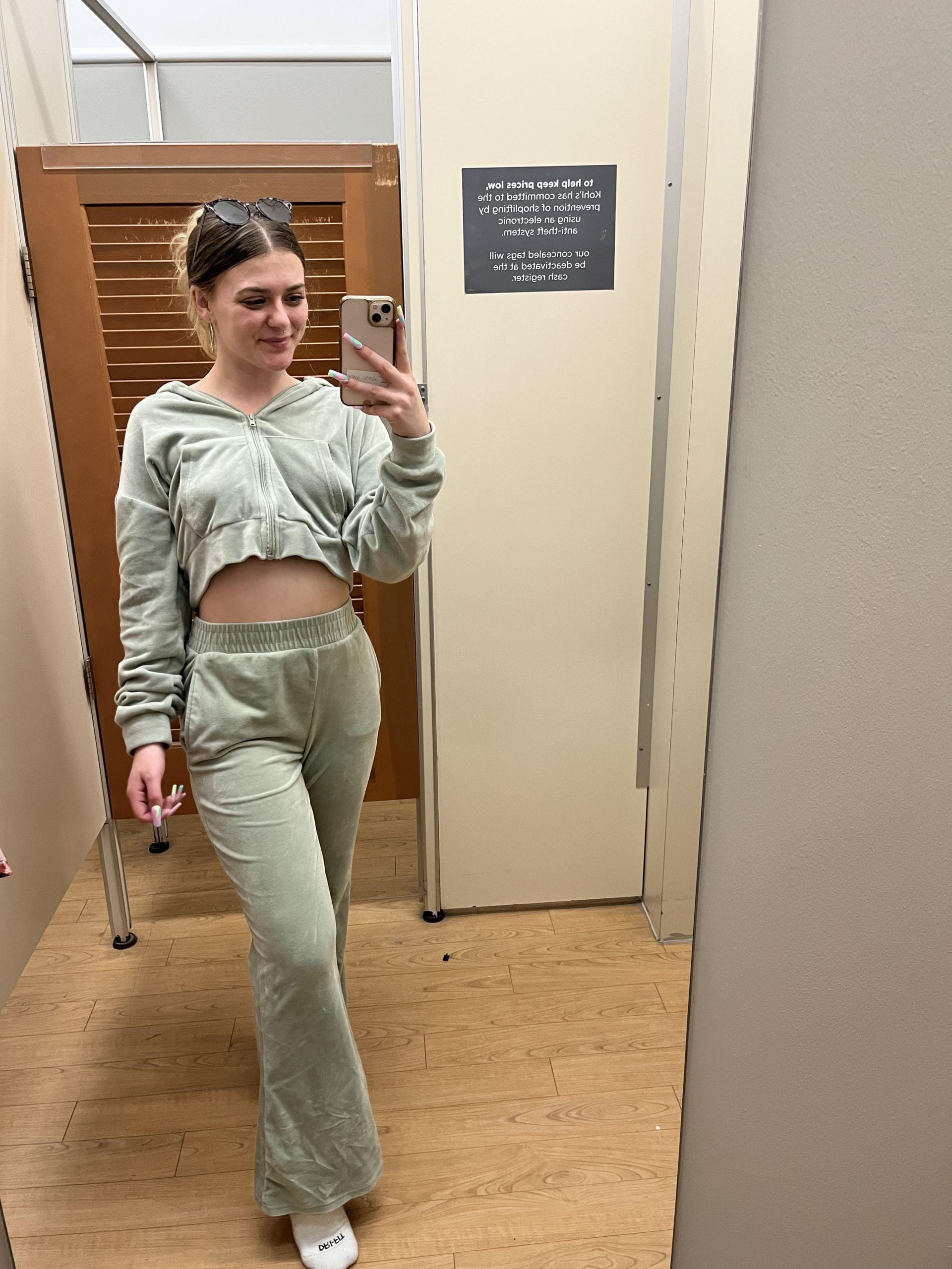 I always spend an hour in the Changing Rooms 🇺🇸