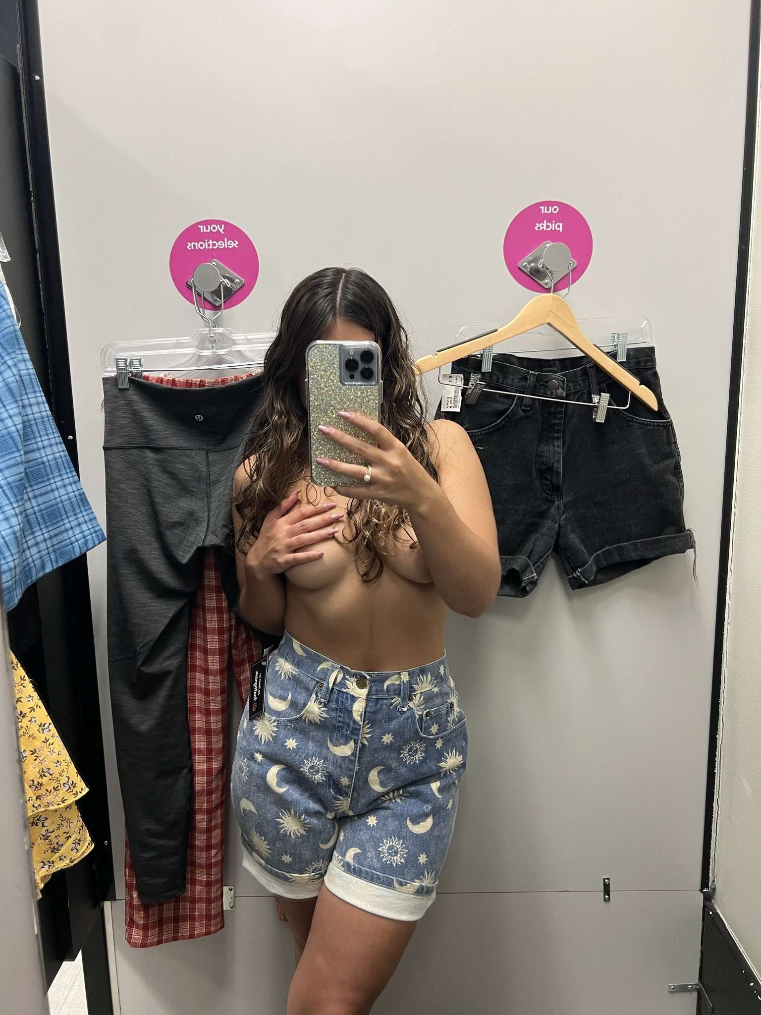 ittybittycherry Archives - Changing Room Selfies