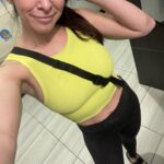 Kozmic_Kitten Gym Changing Room Flashes: Sexy Single MILF’s   🇺🇸